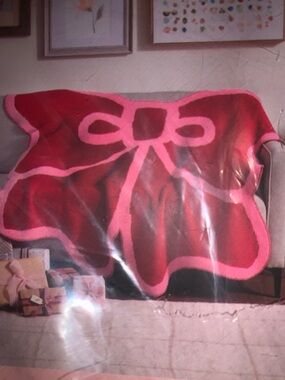 🆕-Cupcakes and Cashmere Bow Shaped Throw in Deep Red with Pink Trim